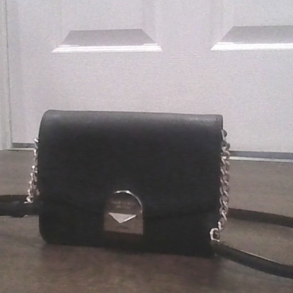 Kate Spade: New York shoulder bag